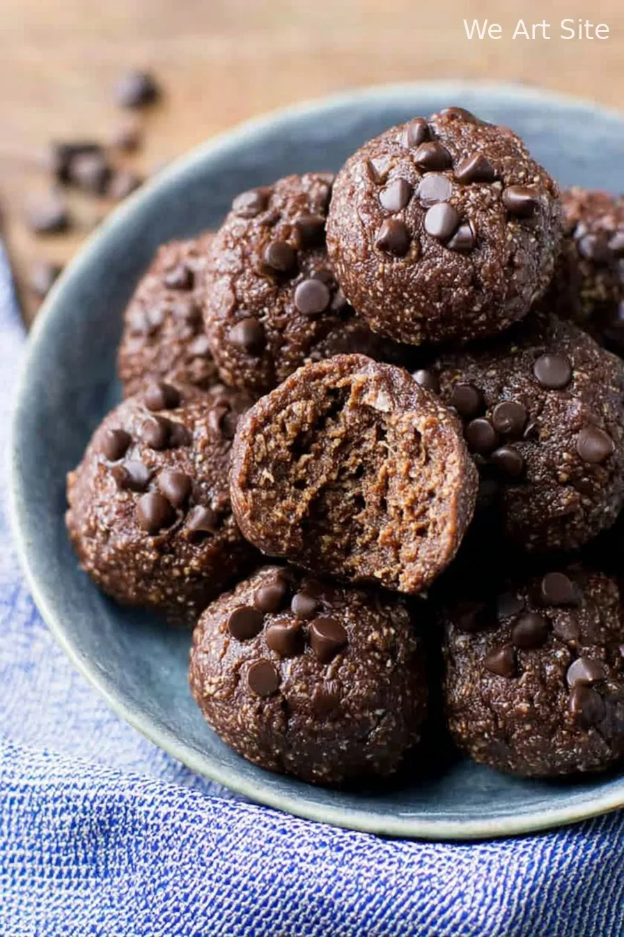 No-Bake Brownie Protein Bites