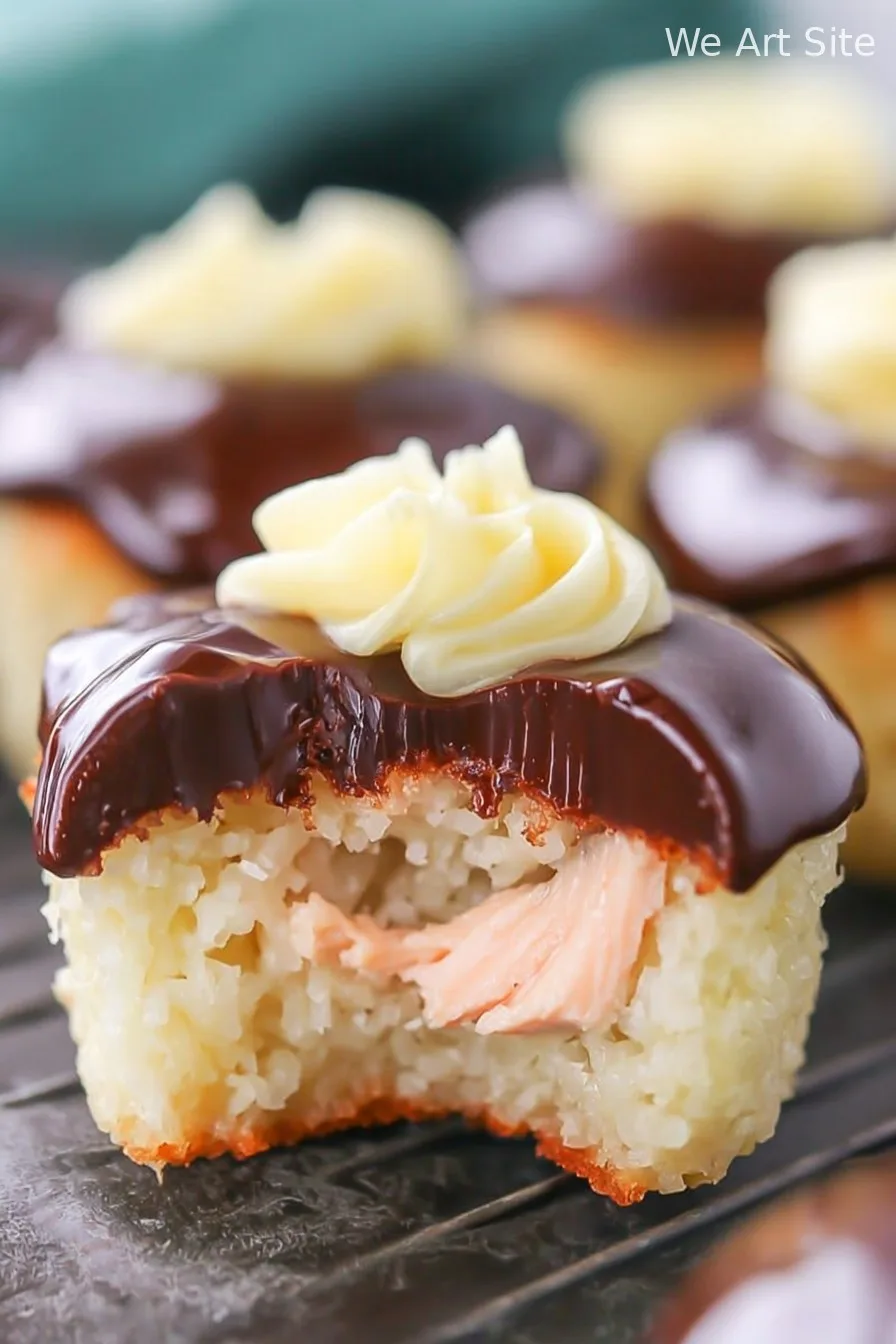 Boston Cream Pie Cupcakes