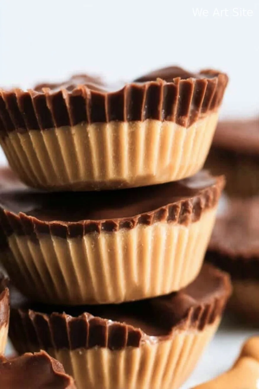 Chocolate Peanut Butter Cup Fat Bomb